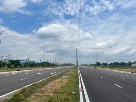Bán gấp 15m mặt tiền đất xã nhơn trạch, đồng nai chính chủ bán 470 m2 (15x32), 3ty4 thương luong