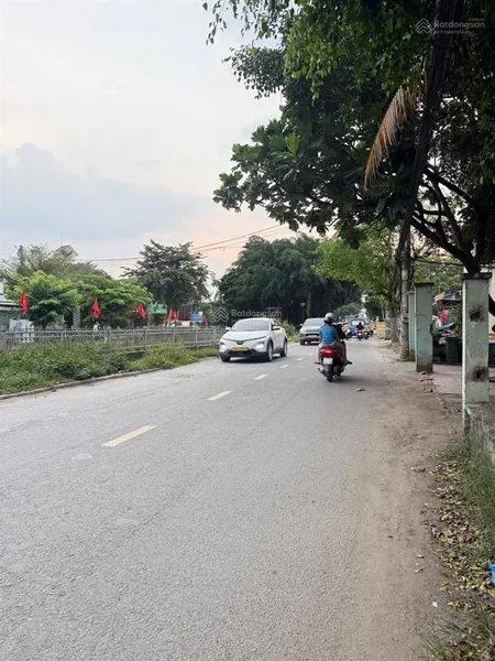 Bán lô đất (5.2mx17.8m) ngay gần ubnd tx25 xe hơi vào tới đất, hs xây dựng cao