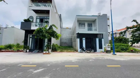 Bán đất ngay đường nguyễn du gần chợ 434, dt 120m2, cách mặt tiền dt 743 chỉ 5p di chuyển, shr