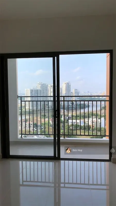 Bán nhanh căn 2pn view trực diện sông sg 75m2 có sẵn hợp đồng thuê the sun avenue