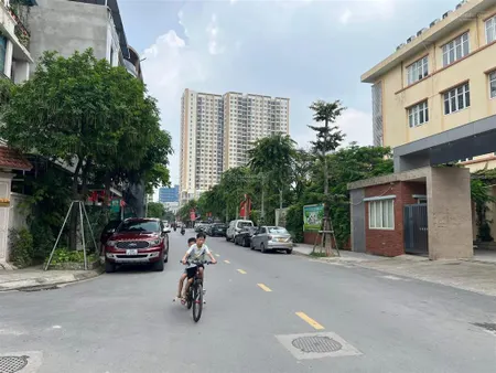 Bán đất nguyễn xiển, phường hạ đình, thanh xuân 650m2, mặt tiền 52m 200 tỷ, sổ đỏ vuông đẹp