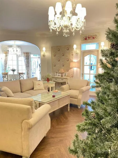 Tôi cần bán chcc tòa licogi13 đường khuất duy tiến 90m2, 3 phòng ngủ full nội thất giá hơn 6 tỷ