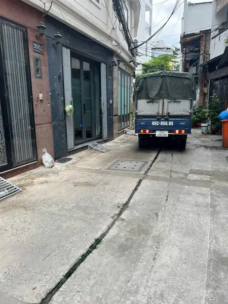 Hiếm có khó tìm. chủ bán gấp khuôn đất hẻm 5m dt 68m2 khu phan văn trị + nơ trang long. giá 8 tỷ
