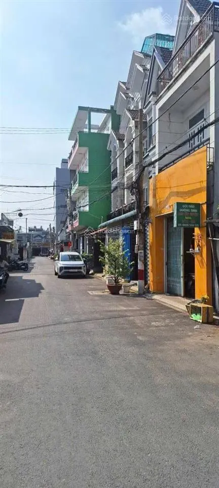 Bán đất mặt tiền thạnh xuân 46 ngay hà huy giáp vào chỉ 100m rất đẹp