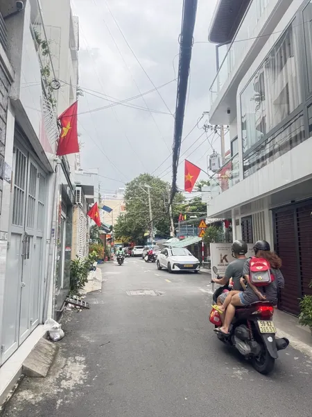 BÁN NHÀ SÁT CÔNG VIÊN GIA ĐỊNH, HÊM XE HƠI, 4x17M2, NGUYỄN VĂN CÔNG GÒ VẤP, NHỈNH 7.7 TỶ