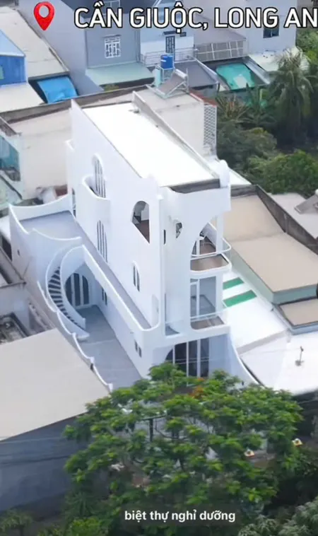 Nhà Biệt Thự Sân Vườn 164mv