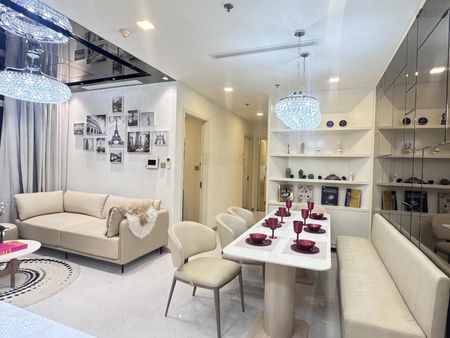 Bán CC đẹp xuất sắc tại Vinhomes Central Park, 7,7 tỷ, 82m2, 2PN, 2WC. Liên hệ: 0936021555