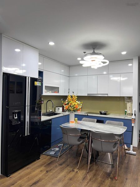 Bán căn hộ chung cư Cầu Giấy Center Point, 75.9m2, 2PN, 2WC Full nội thất giá siêu tốt