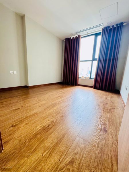 Giá tốt! Bán 2n2vs 95,5m2 chung cư FLC Cầu Giấy giá 8,7 tỷ (có TL). Em bao giá tốt nhất thị trường