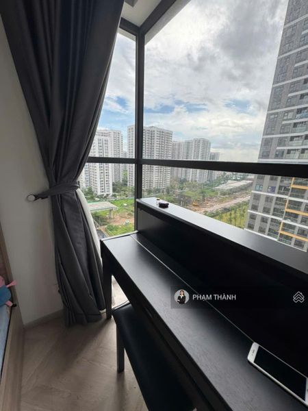 Bán gấp 3PN2WC 98m2 full nội thất, sẵn sổ chỉ 6,45 tỷ Masteri Centre Point Vinhomes Grand Park Q9