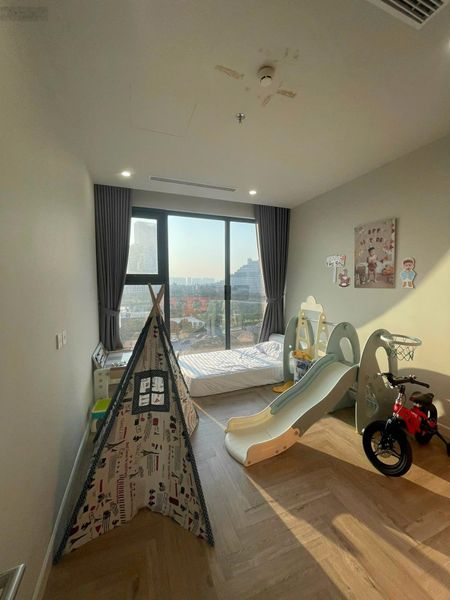 BÁN NHANH 3PN 107m Giá 14 tỷ Nội thất full sẵn sổ Tầng trung