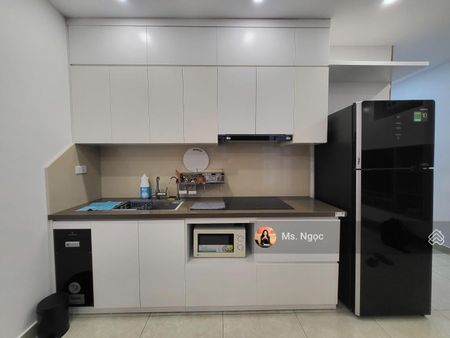 Cần bán căn hộ 1PN tầng cao Minato Nhật Bản, full nội thất, 53 m2, đã có sổ hồng. Giá 2 tỷ 550