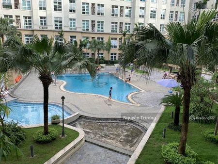 Chính chủ bán căn hộ 216m2, 4 ngủ + 1, 3 vệ sinh, full nội thất CC The Manor. Giá chỉ 17 tỷ