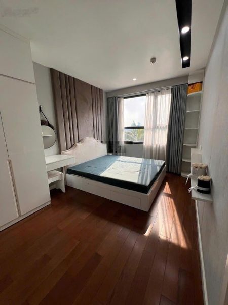 Chính chủ cần bán căn hộ 2N2WC 65m tại C6 Vinhomes D'Capital Trần Duy Hưng, full nội thất. Giá 7 tỷ