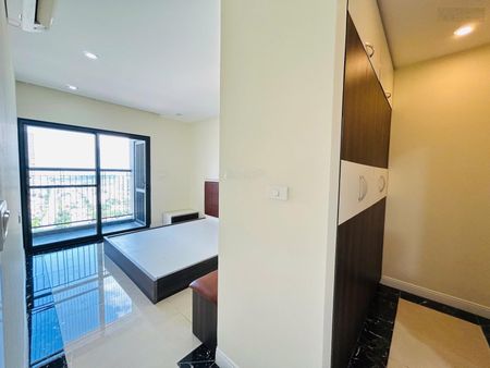 Chính chủ bán căn 120,4m2. 3PN - 3VS. Tầng trung, căn góc, full nội thất. Cửa ĐN, ban công TB