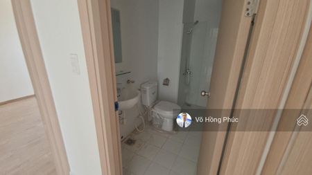 Nhà mới tinh chưa ai ở, block B1 căn góc 68 m2 2PN cần tìm chủ mới, hỗ trợ vay NH