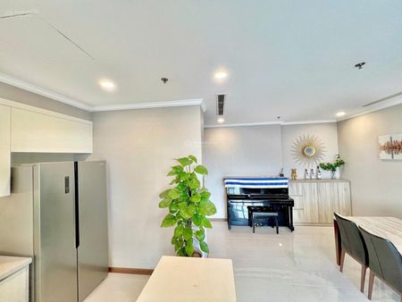 Giá tốt nhất landmart 6- lô góc- 3 pn- full nội thất- vinhomes central park