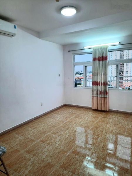 Bán căn hộ Lakeside C - 68m2 - Giá 2,6 tỷ