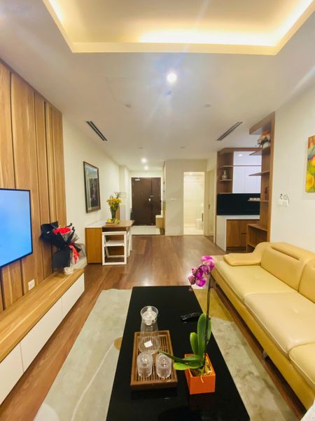 Chính chủ bán CHCC tại The Legend Tower - 2N2W - Giá 7,5 tỷ - DT 73m2 - Full NT - Cần bán gấp