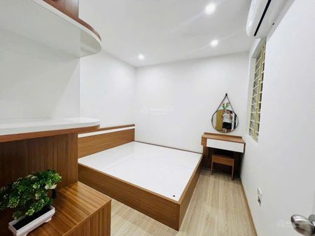 Bán căn HH1A Linh Đàm 45m² 2PN, full nội thất, nhà đẹp tầng trung, giá tốt!