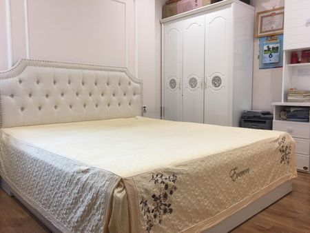 Chính chủ bán căn 2 ngủ 2WC 86m2 Bohemia, ban công Đông Nam, full đồ, có slot. Giá 7,65 tỷ