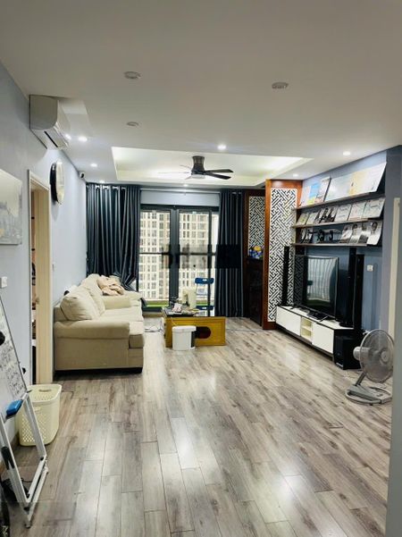 Chính chủ bán căn 146m2 cc The Pride Hải Phát tòa CT2 3pn 3wc, sẵn sổ full nội thất. Giá bán 6,8 tỷ