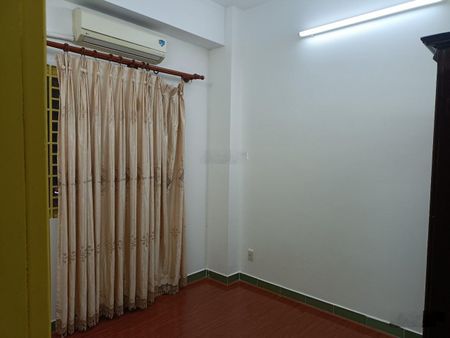 Bán gấp căn hộ Phú Thọ, 65m2, 2PN, giá 3.15 tỷ - Chính chủ, có thương lượng