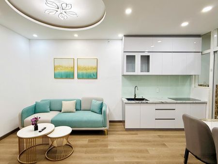 Bán căn hộ Hoàng Kim Thế Gia 65m2 - 3 phòng ngủ, ban công phòng khách, 2 tỷ 9, sổ hồng lâu dài