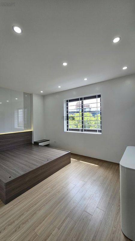 Bán căn hộ chung cư cao cấp Nơ 2 Linh Đàm, 94m2 giá chưa đến 6.5 tỷ