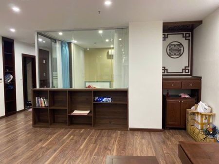 Bán căn hộ cao cấp Diamond Flower - Hoàng Đạo Thúy DT 116m thiết kế 3 ngủ 2 vệ sinh chỉ 10 tỷ