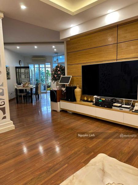 O947105567 bán căn 2 phòng ngủ đường Hoàng Đạo Thúy, Trung Hòa - Nhân Chính: 56m2 - full nội thất