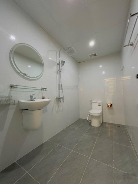 Bán căn góc 108m2, 3 ngủ, 2Vs, giá: 6, x tỷ, full nội thất C1 Lưu Hữu Phước, TT Mỹ Đình
