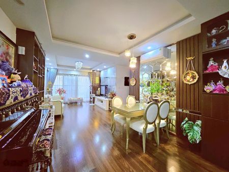 Mới! Chính chủ gửi bán nhanh căn hộ tòa CT2 Xuân Phương Quốc Hội, 3PN 106m2, full nội thất view đẹp