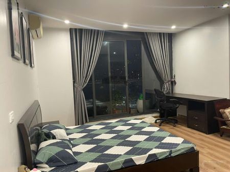 Thống Nhất Complex. Chủ nhà gửi bán căn góc: 3PN 2wc. DT 122m2. Tầng 16 giá: 10.5tỷ có slot ô tô