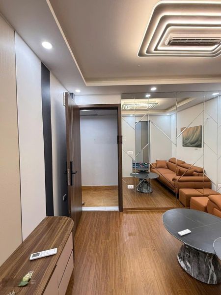 Cần bán, Căn hộ 2pn, full nội thất xịn, mặt phố, nhỉnh 2 tỷ, Lê Quý Đôn, Hai Bà Trưng.