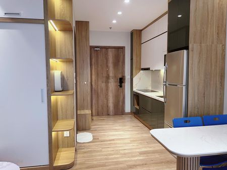 Bán nhanh căn studio landmark ,2ty880 bao phí full đồ, đẹp mới, sẵn sổ