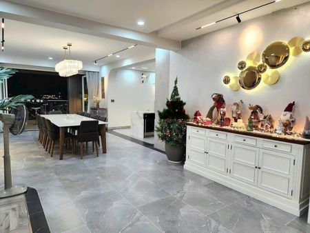 Bán căn hộ Grand View, 10,3 tỷ, 118m2, 3PN + 2WC, Tân Phong, Q7, HCM, giá ưu đãi Hot!