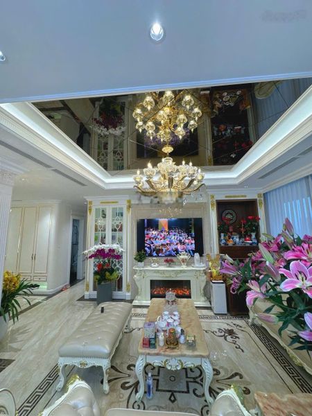 Sở hữu ngay căn hộ hoa hậu 3PN- Full nội thất cao cấp, giá cực tốt tại Golden. Liên hệ 0828468789