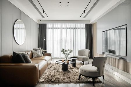 Bán căn hộ chung cư Tân Hoàng minh-Hoàng cầu, DT 104m, 3 ngủ, căn góc, đông nam giá bán 15.1 tỷ