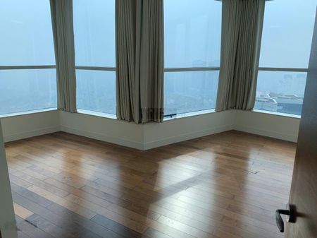Bán gấp căn hộ Keangnam, 15,7 tỷ, 159m2, 4PN + 2WC, đẹp, nhiều tiện ích LH 0974584721