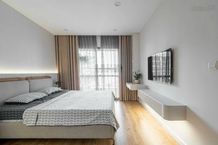 Chính chủ bán gấp căn góc Vinapharm 60B Nguyễn Huy Tưởng 98m2, 3 ngủ, full cao cấp, giá 7.5 tỷ
