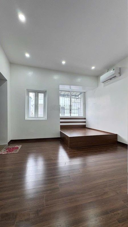 Chỉ 5,2 tỷ tập thể Ngọc Khánh_Ba Đình_ lô góc_view hồ_sổ to 48/80m2 3pn 2wc nhà đẹp