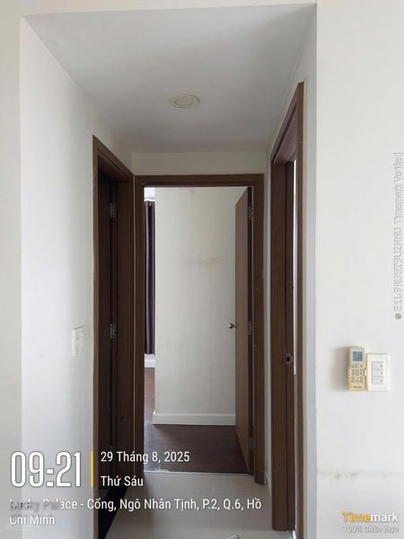 Bán Căn Hộ Lucky Place , 2PN , 2WC , Căn Góc , View Quận 1 ,Không Nội Thất , Giá : 5 Tỷ, 0908435880