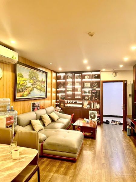 Thoáng nhất tòa căn góc rộng 127m2 đầy đủ 3n3vs giá 7.6 Tỷ còn thương lượng