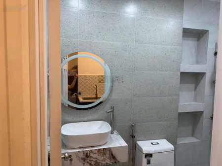 Căn hộ tầng trệt OSC Land 40m², 299m ra Bãi Sau, sát hồ bơi, full nội thất mới.