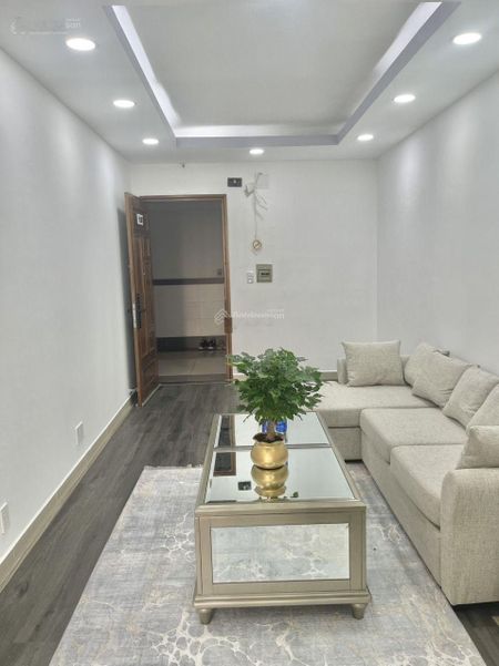 Bán gấp căn 2pn2wc - 72m2, full nt đẹp như hình sẵn sổ hồng. Giá chỉ : 3 tỷ 480. Lh: 0901199683