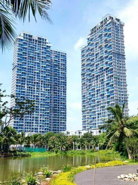 Bán 2PN 2WC Sol Forest ban công view đảo, giá 4.3 tỷ bao phí, LH 0948014568