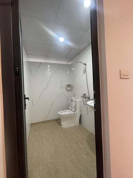 Bán căn chung cư việt hưng toà p 74m 2 ngủ full nội thất giá 3,65 tỷ sổ đỏ sẵn sàng giao dịch