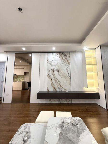 Nhà tôi bán gấp căn 2N2VS 68m2 toà Gemek1 mặt đường Lê Trọng Tấn nội thất sịn, sẵn sổ giá siêu tốt