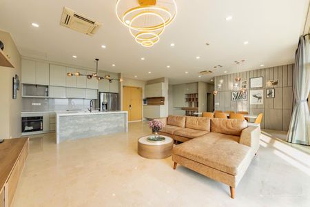 Bán căn Penthouse Skyline Q7 Dt 283m2 4pn-3wc view sông Gía 14 tỷ Full Nội thất SHR Lh 0909904543